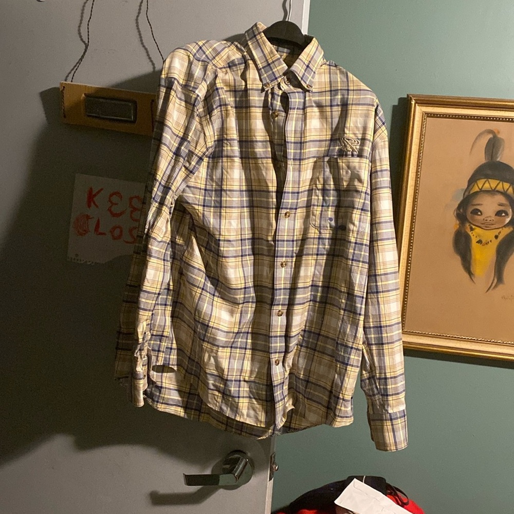 Cabella’s L shirt